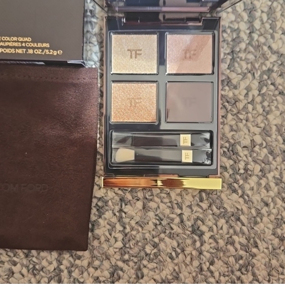 BNIB Tom Ford Eye Color Quad - Shimmering Neutrals-PEACH GLAMOUR SOLD OUT - Picture 5 of 5